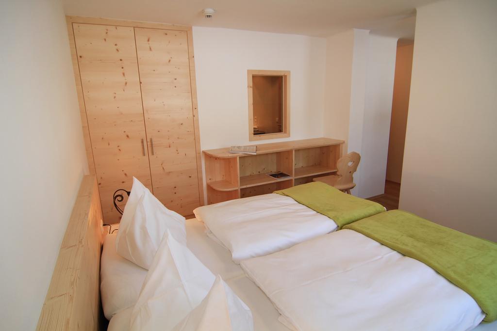 Gasthof Zauchenwirt บัดมิทแทร์นดอร์ฟ ภายนอก รูปภาพ