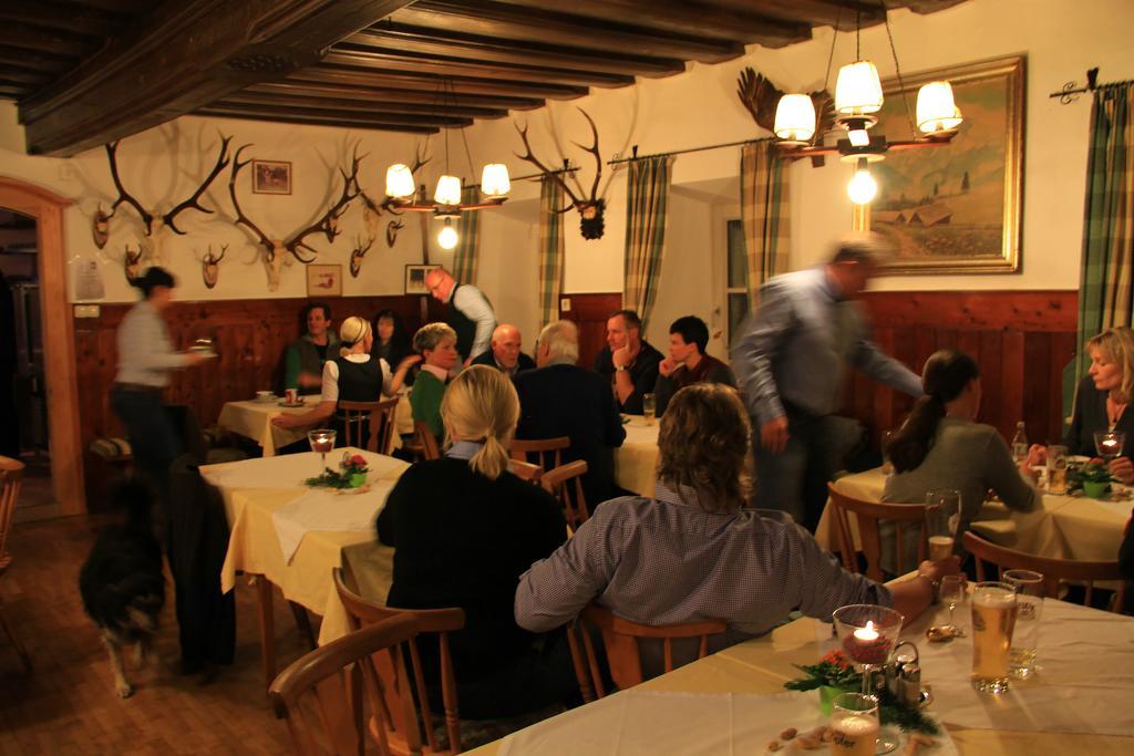 Gasthof Zauchenwirt บัดมิทแทร์นดอร์ฟ ภายนอก รูปภาพ
