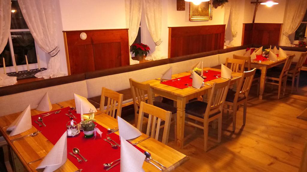 Gasthof Zauchenwirt บัดมิทแทร์นดอร์ฟ ภายนอก รูปภาพ